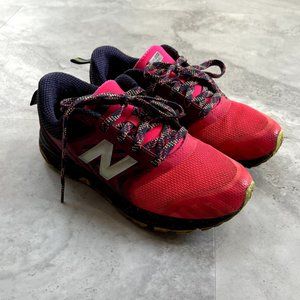 New Balance Running Shoes Sz Youth 4 M Pink FuelCore NITREL Low Lace Up Sneakers
